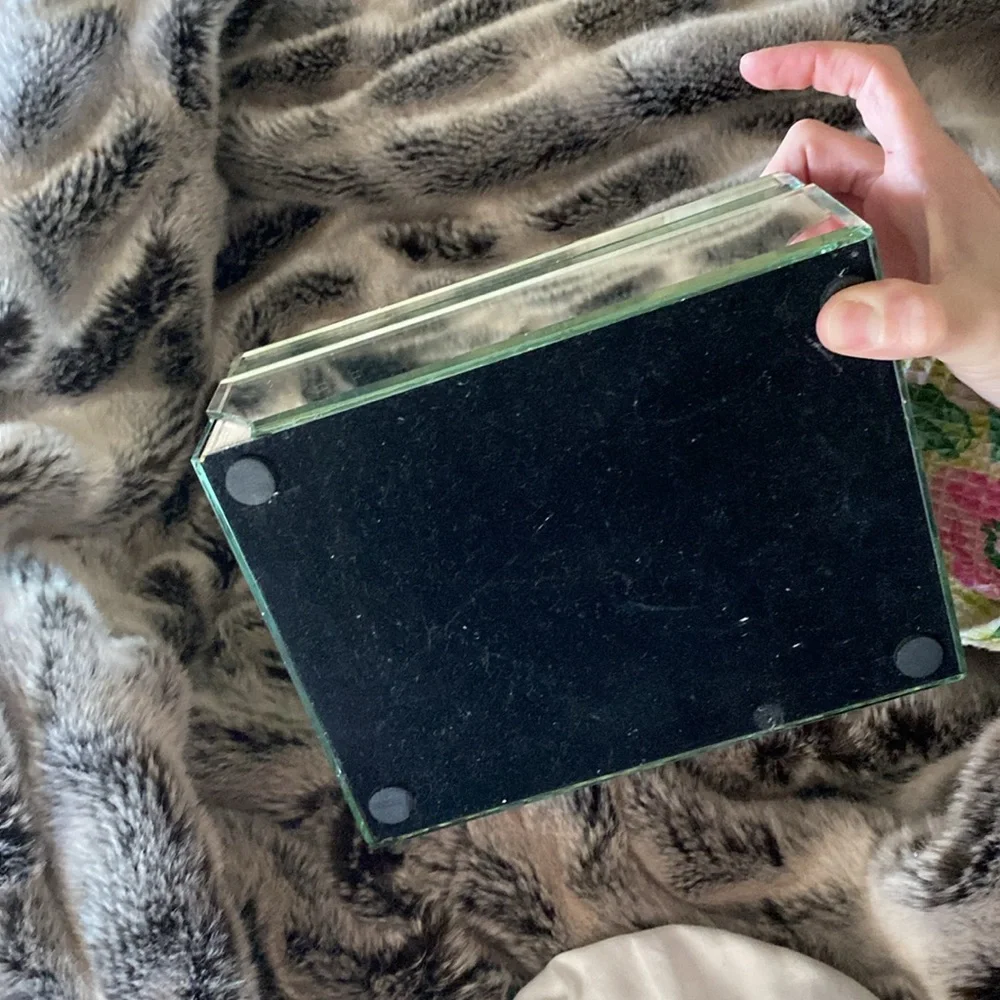 GORGEOUS mirrored and crystal cigar/jewelry box